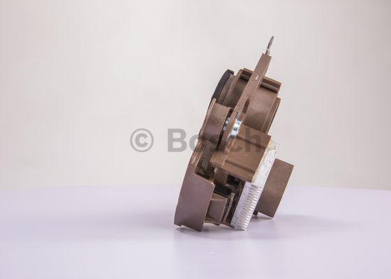 BOSCH F 042 320 046 - Regulator napona generatora www.molydon.hr