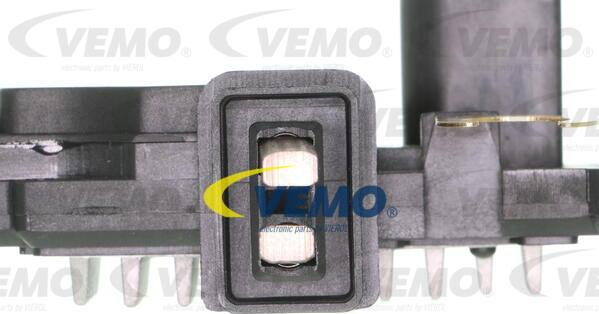 Vemo V10-77-1048 - Regulator napona generatora www.molydon.hr